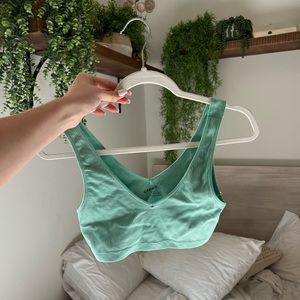 garage, light green tank